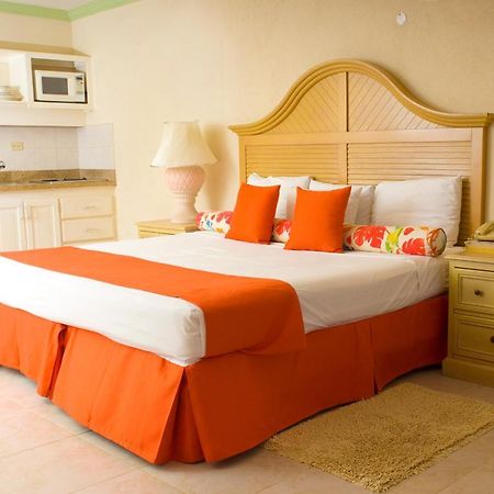Golden Sands Hotel Christ Church Ngoại thất bức ảnh
