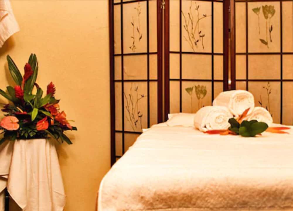 Golden Sands Hotel Christ Church Ngoại thất bức ảnh