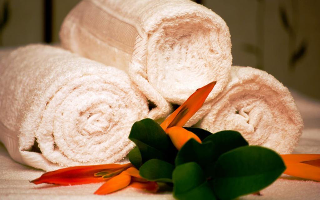 Golden Sands Hotel Christ Church Ngoại thất bức ảnh